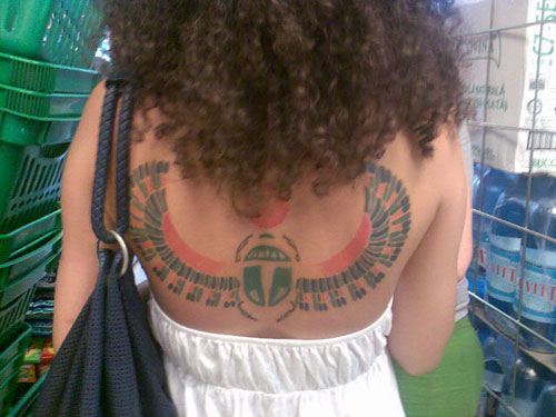 tatuaj exagerat